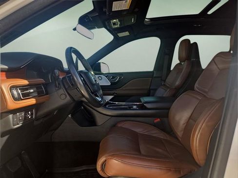 Used 2023 Lincoln Aviator Reserve w/ Equipment Group 201A image 22