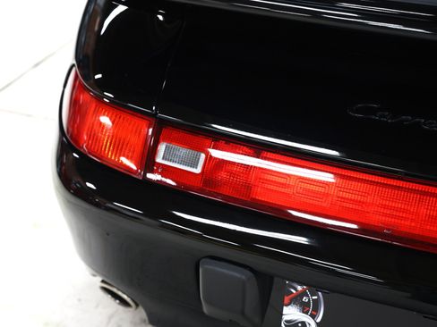 Used 1995 Porsche 911 Cabriolet image 34