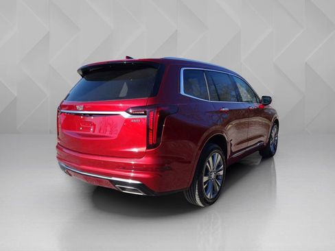 Certified 2024 Cadillac XT6 Premium Luxury image 5