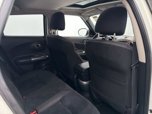 Used 2011 Nissan Juke SV image 25