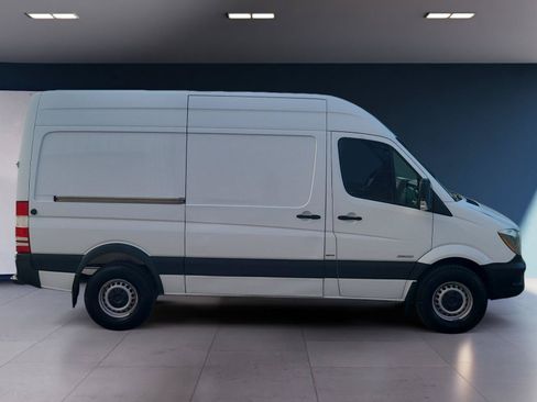 Used 2016 Mercedes-Benz Sprinter 2500 image 6
