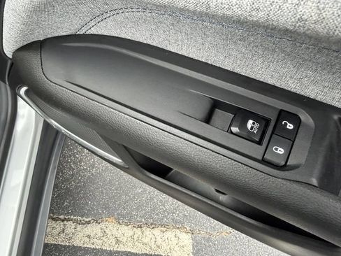 Used 2024 Jeep Compass Latitude AWD/4WD image 28