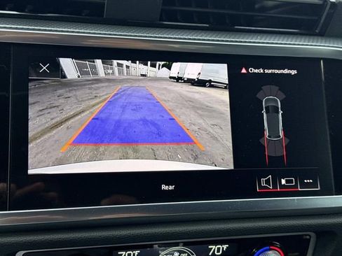 Used 2023 Audi Q3 2.0T Premium image 26