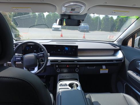 New 2026 Hyundai Ioniq 9 Limited image 15