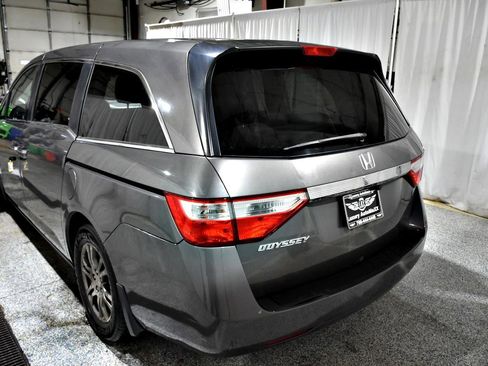 Used 2011 Honda Odyssey EX image 4