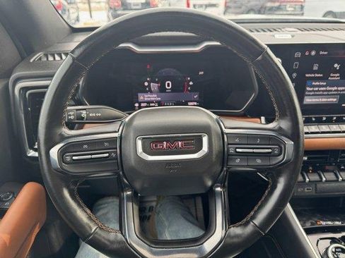 Used 2023 GMC Canyon AT4 w/ AT4 Premium Package image 15