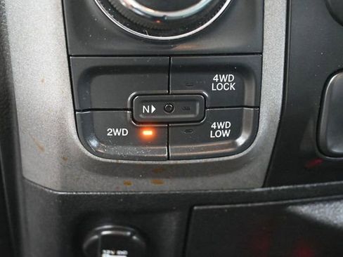 Used 2018 RAM 1500 Express AWD/4WD image 24