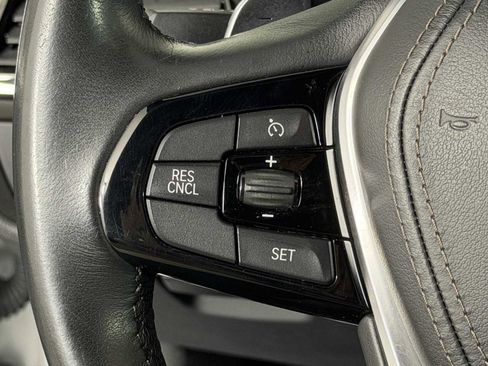 Used 2019 BMW 530e w/ Convenience Package RWD image 25