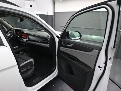 New 2026 Volkswagen Atlas Peak Edition AWD/4WD image 44