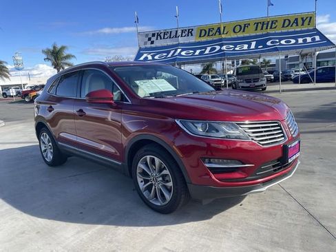 Used 2018 Lincoln MKC Select w/ Select Plus Package image 2