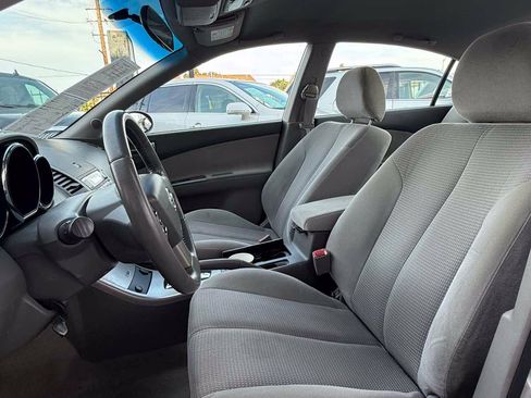 Used 2006 Nissan Altima 3.5 SE FWD image 20