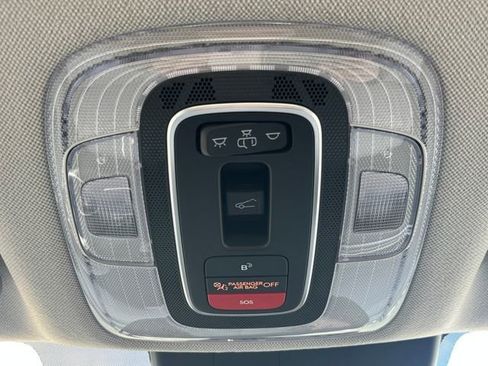 New 2026 Hyundai Elantra Limited FWD image 35