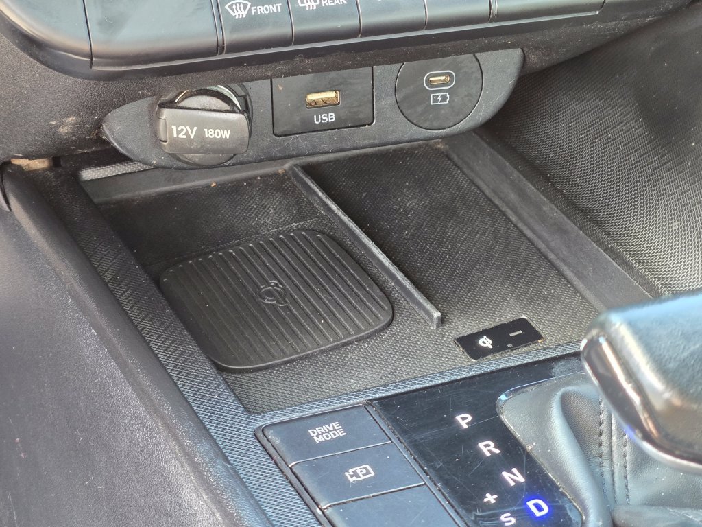 Certified 2025 Hyundai Elantra Sport FWD image 33