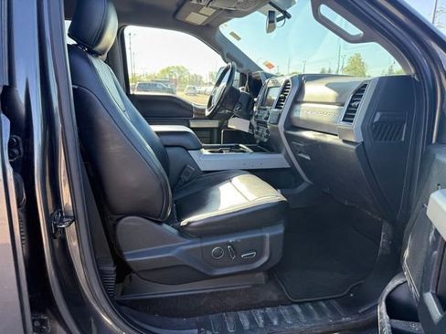 Used 2018 Ford F250 Lariat w/ Chrome Package AWD/4WD image 12
