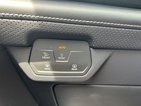 Certified 2024 Volkswagen Atlas SEL Premium R-Line AWD/4WD image 20
