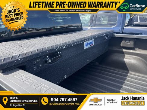 Used 2018 Chevrolet Silverado 1500 LT w/ All Star Edition AWD/4WD image 9