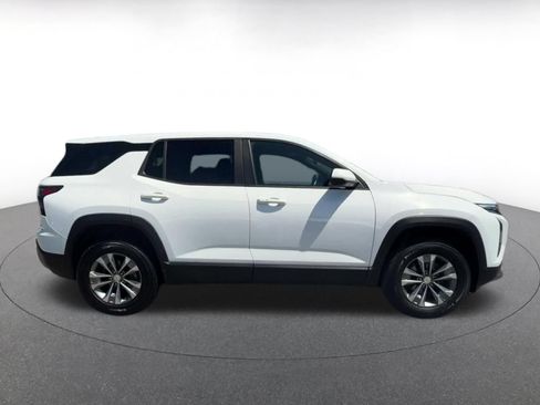 Used 2025 Chevrolet Equinox LT FWD image 15