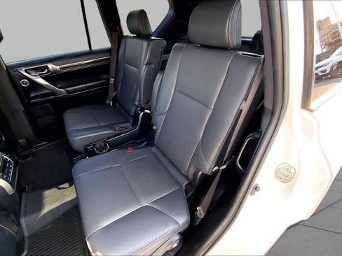 Used 2022 Lexus GX 460 Premium AWD/4WD image 19