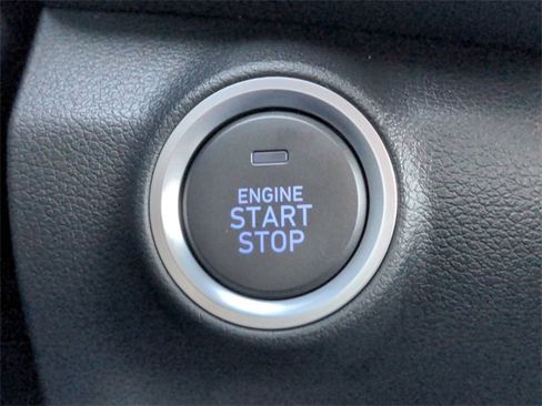 Used 2022 Hyundai Kona Limited w/ Winter Weather Package image 27