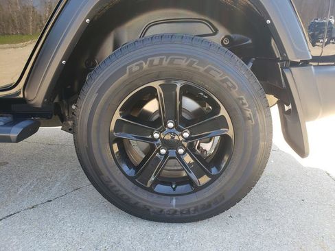 Used 2022 Jeep Wrangler Unlimited Sport AWD/4WD image 24