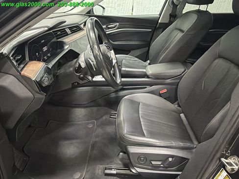 Used 2019 Audi e-tron Premium Plus AWD/4WD image 23