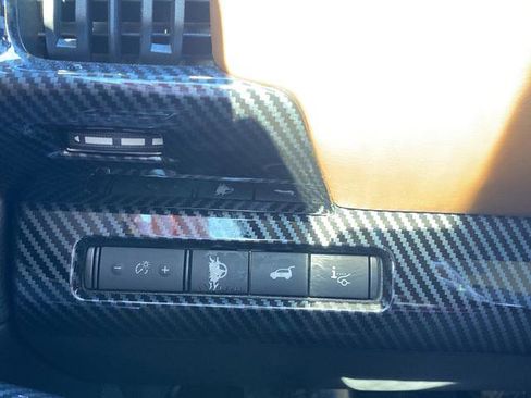 Used 2024 Nissan Pathfinder Platinum w/ Cargo Package image 26