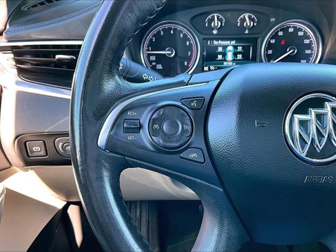 Used 2019 Buick Enclave Essence image 14