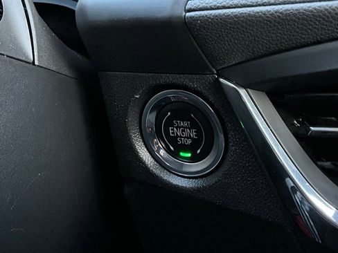 Used 2025 Buick Encore GX Preferred image 27