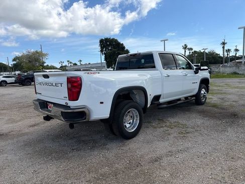 New 2026 Chevrolet Silverado 3500 LTZ w/ LTZ Convenience Package AWD/4WD image 9