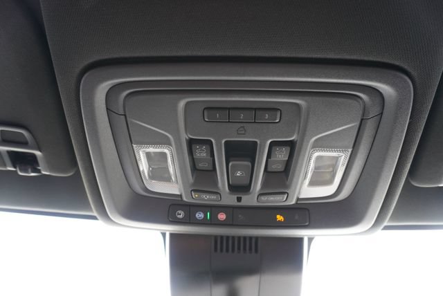Used 2025 GMC Sierra 3500 AT4 w/ AT4 Premium Plus Package AWD/4WD image 45