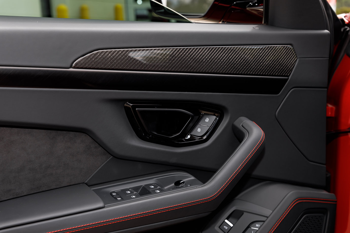 Used 2024 Lamborghini Urus S AWD/4WD image 26