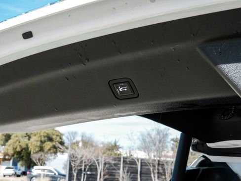 Used 2021 GMC Yukon XL Denali image 66