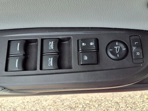 Used 2021 Acura ILX w/ Premium Package FWD image 12