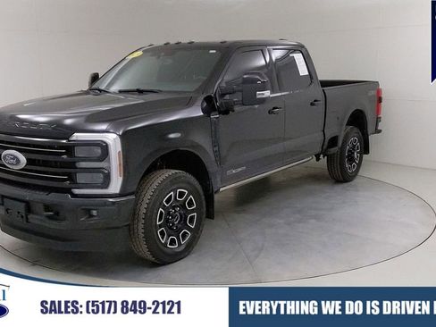 Certified 2025 Ford F250 Platinum AWD/4WD image 1