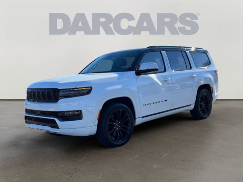 Used 2022 Jeep Grand Wagoneer Series II image 2