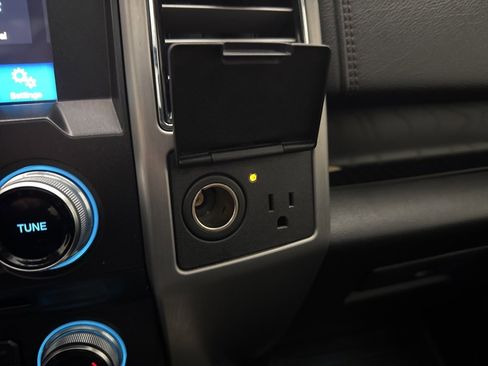 Used 2018 Ford F150 Platinum w/ Equipment Group 701A Luxury image 38