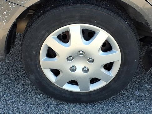 Used 2013 Honda Civic LX image 9