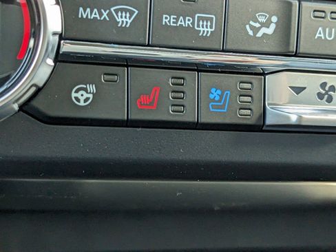 New 2024 Ford F250 Lariat w/ Lariat Ultimate Package AWD/4WD image 24