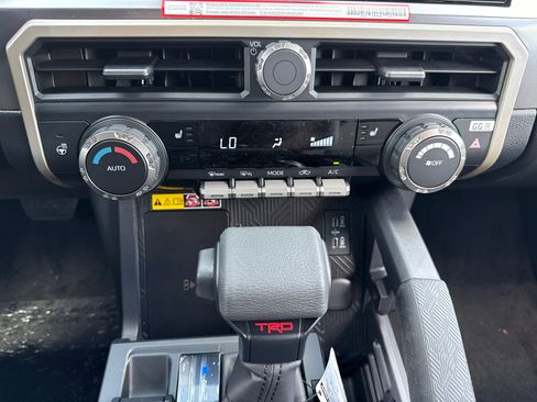New 2026 Toyota Tacoma TRD Off-Road AWD/4WD image 27