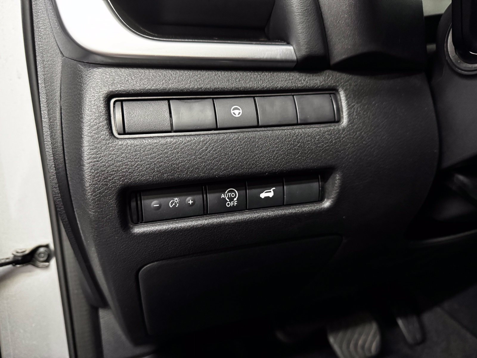 Certified 2024 Nissan Rogue SV AWD/4WD image 24
