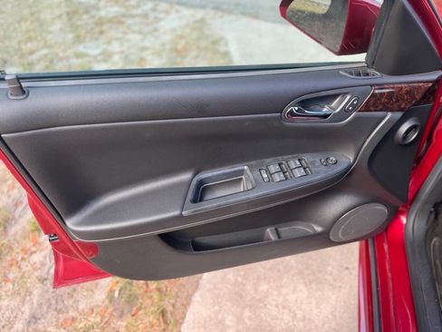 Used 2013 Chevrolet Impala LT image 19