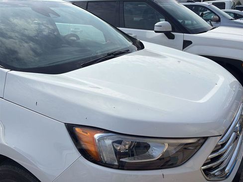 Used 2019 Ford Edge SEL w/ Equipment Group 201A AWD/4WD image 3