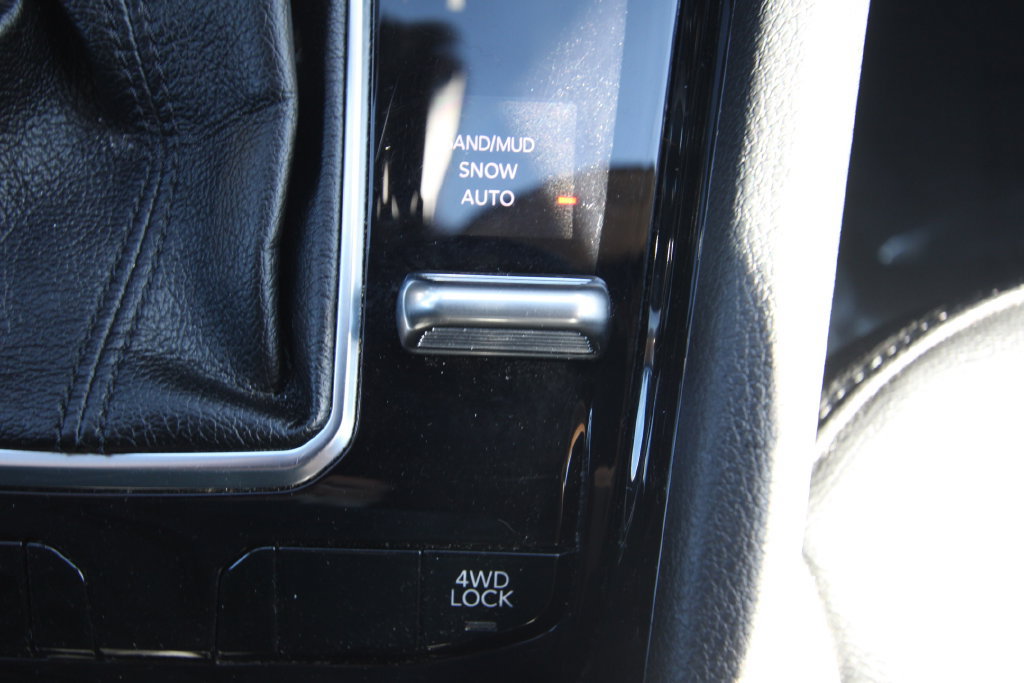 Used 2024 Jeep Compass Limited AWD/4WD image 24