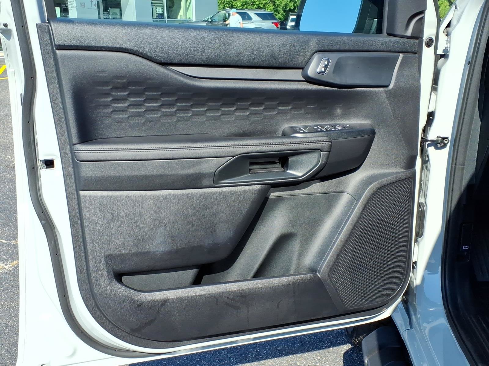 New 2026 Ford Ranger XLT w/ Black Appearance Package AWD/4WD image 6