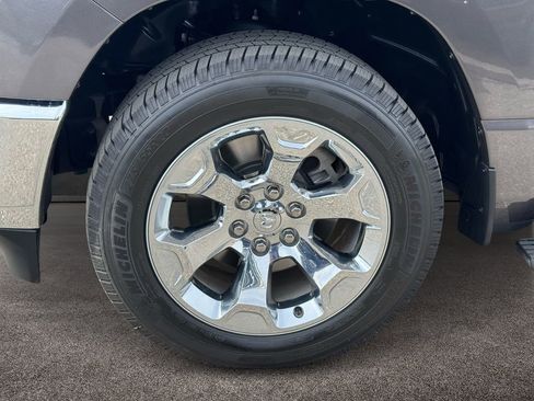 Used 2020 RAM 1500 Big Horn AWD/4WD image 11