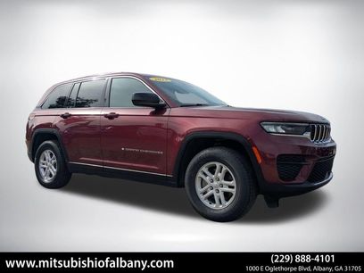 Used 2023 Jeep Grand Cherokee Laredo