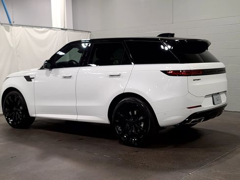 New 2026 Land Rover Range Rover Sport Dynamic SE image 12