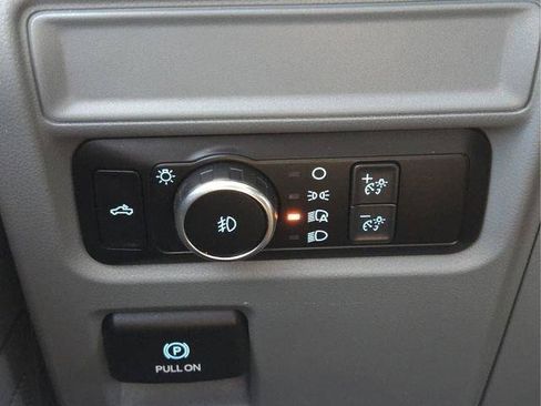 Used 2023 Ford F150 XLT AWD/4WD image 28