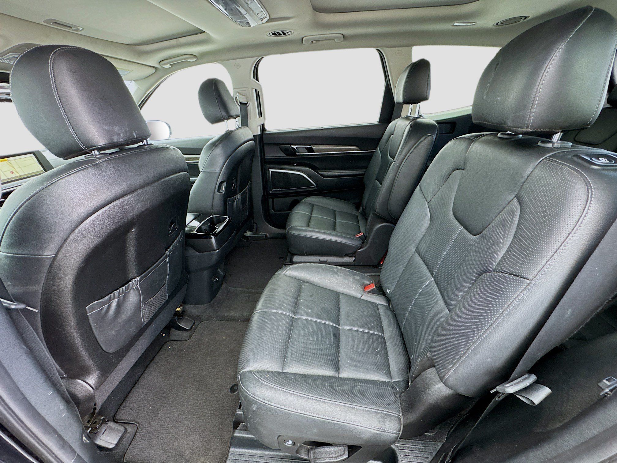 Used 2021 Kia Telluride SX w/ Towing Package FWD image 16
