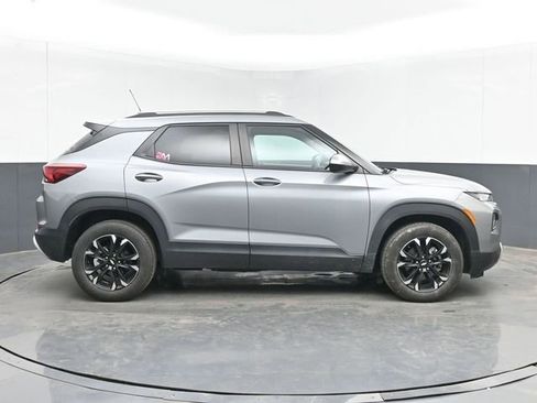 Used 2023 Chevrolet TrailBlazer LT FWD image 15
